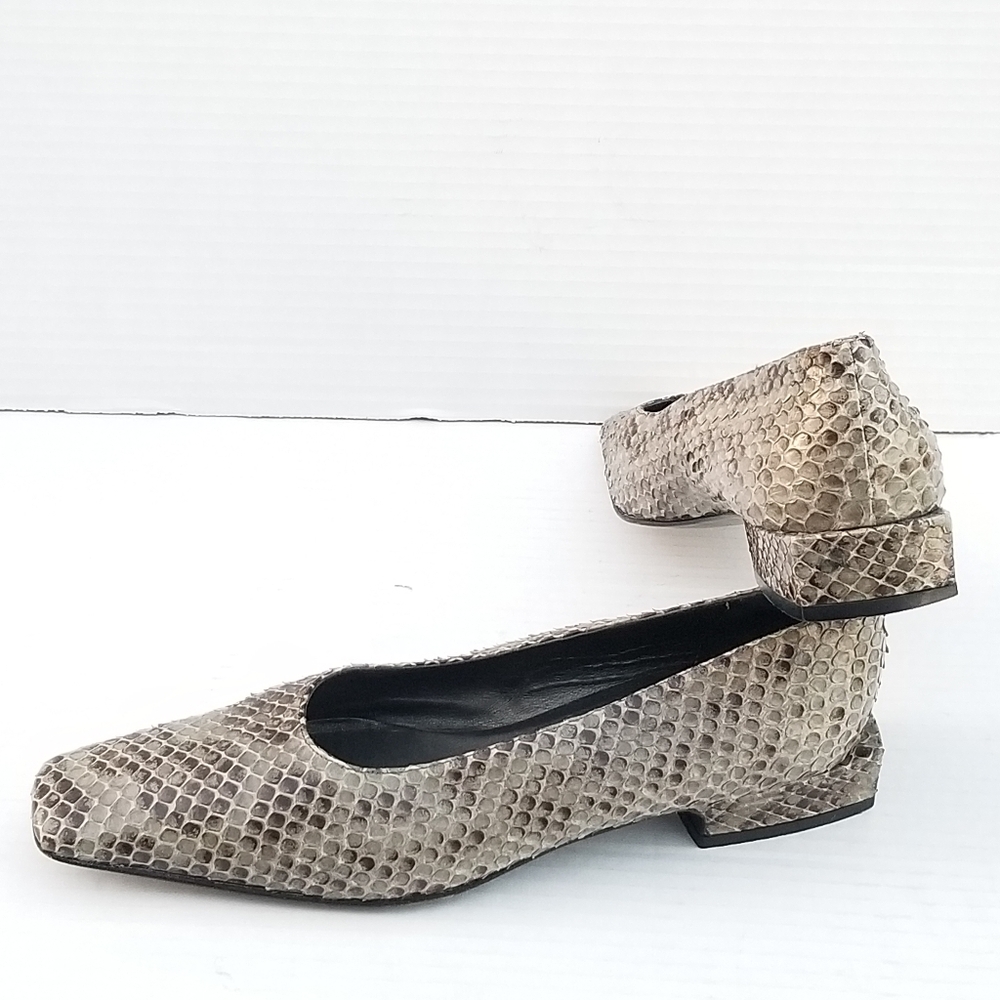 Absolutely Gorgeous Bally Block Heel Python Flats - image 7